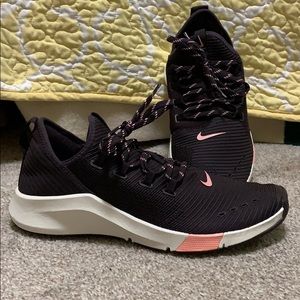 BRAND NEW! Nike zoom training shoes